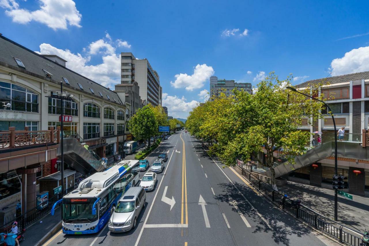 Hangzhou Memory Travel International Hotel-Edge Westlake Екстер'єр фото